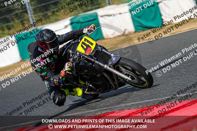 enduro digital images;event digital images;eventdigitalimages;mallory park;mallory park photographs;mallory park trackday;mallory park trackday photographs;no limits trackdays;peter wileman photography;racing digital images;trackday digital images;trackday photos